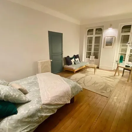 Superbe Maison De Charme Avec Piscine *