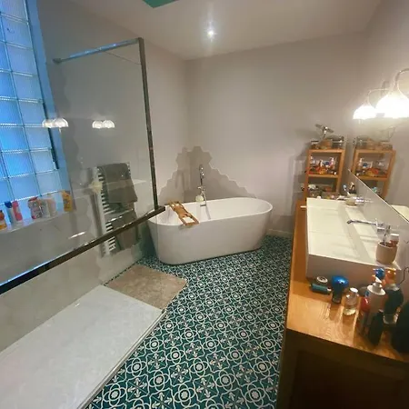 Superbe Maison De Charme Avec Piscine Villa *